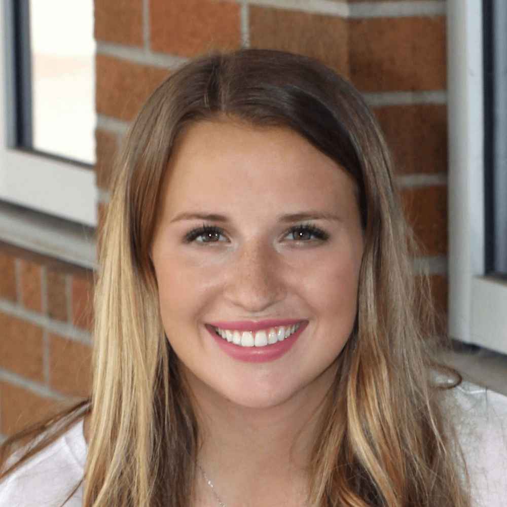 Reviewer Ally Hull photo