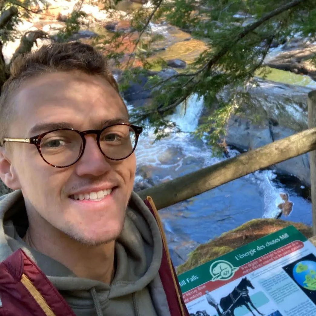 Reviewer Derek Jennings photo