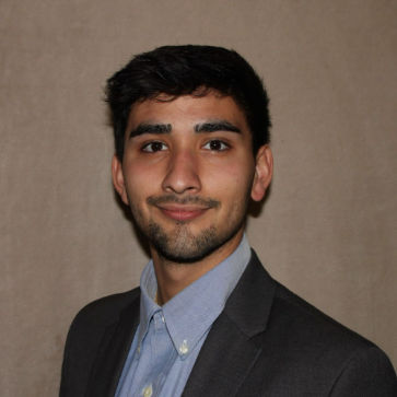 Reviewer Roberto G. photo