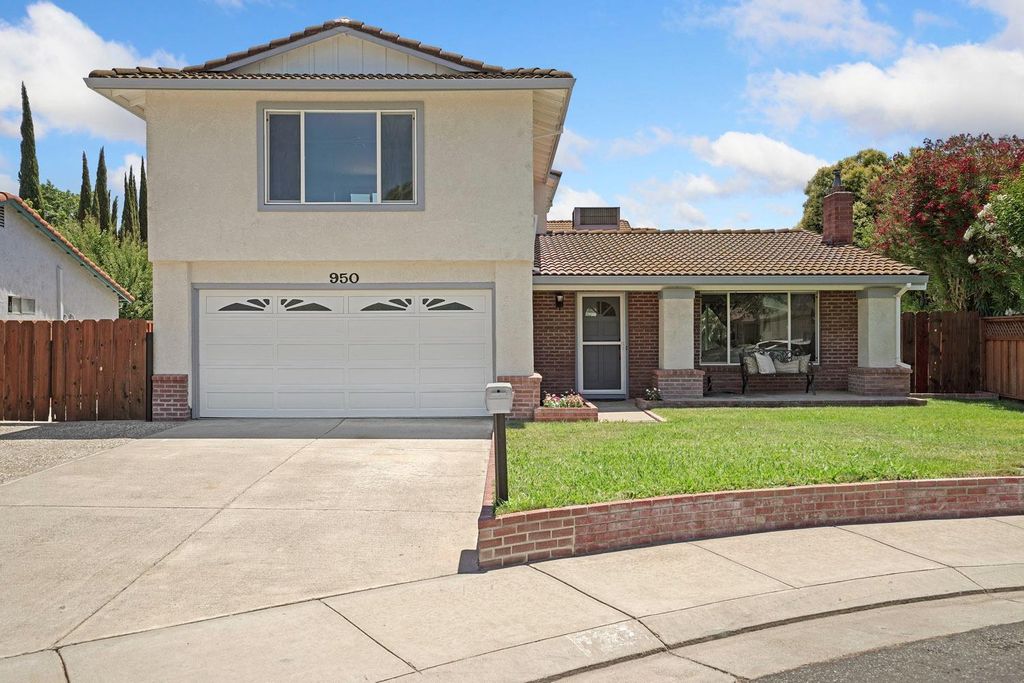 Picture 49: 950 Plantation Court, Tracy, CA 95376