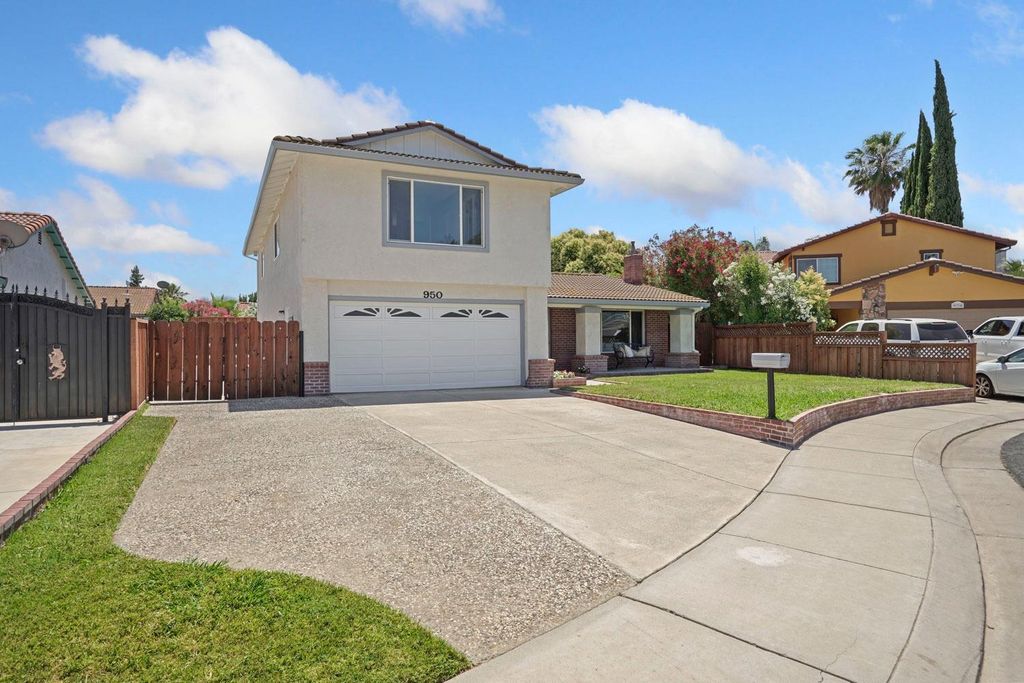 Picture 49: 950 Plantation Court, Tracy, CA 95376