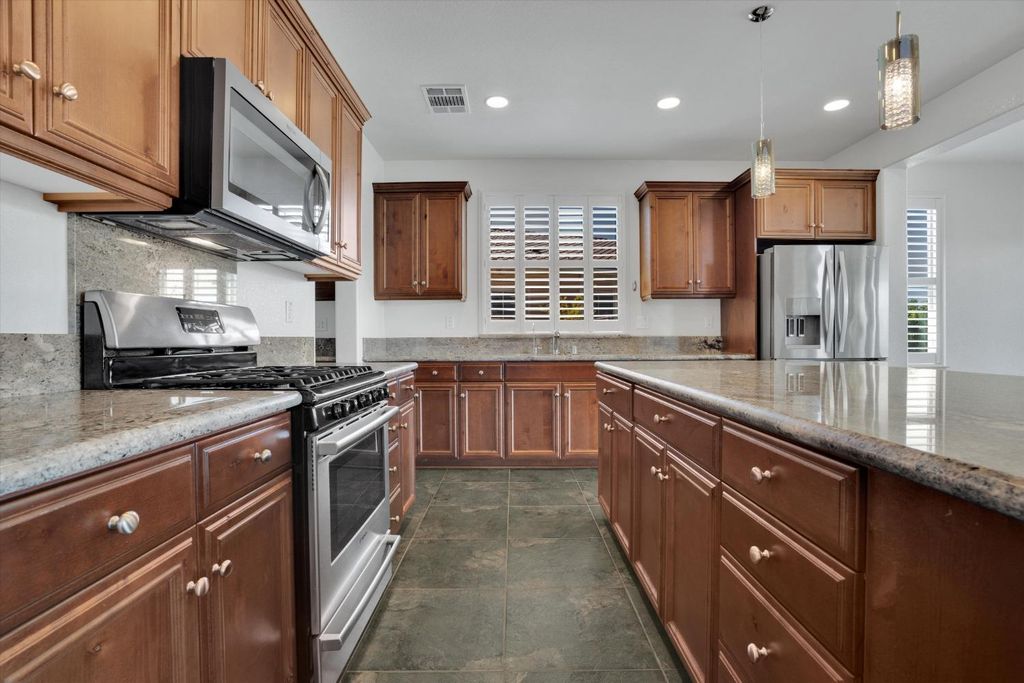 Picture 34: 4216 Volpaia Place, Manteca, CA 95337