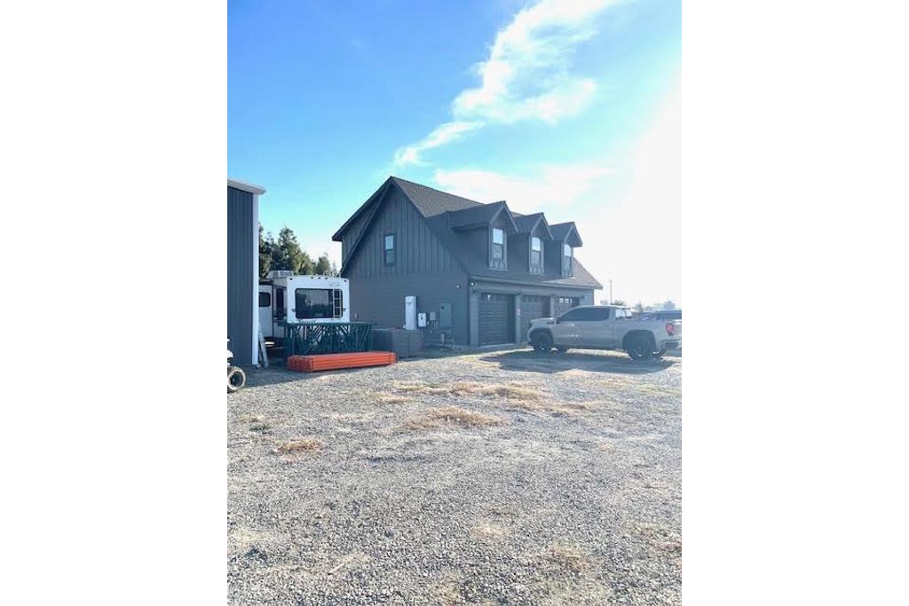 Picture 20: 17350 Sycamore Avenue, Patterson, CA 95363