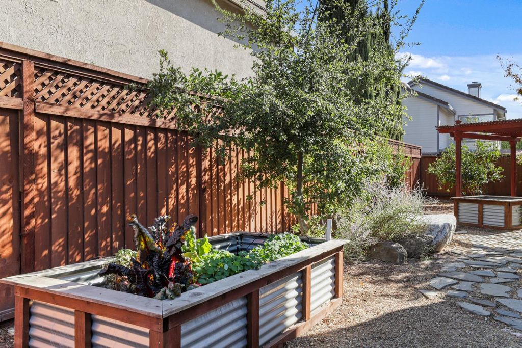 Picture 76: 2080 Madera Court, Tracy, CA 95377