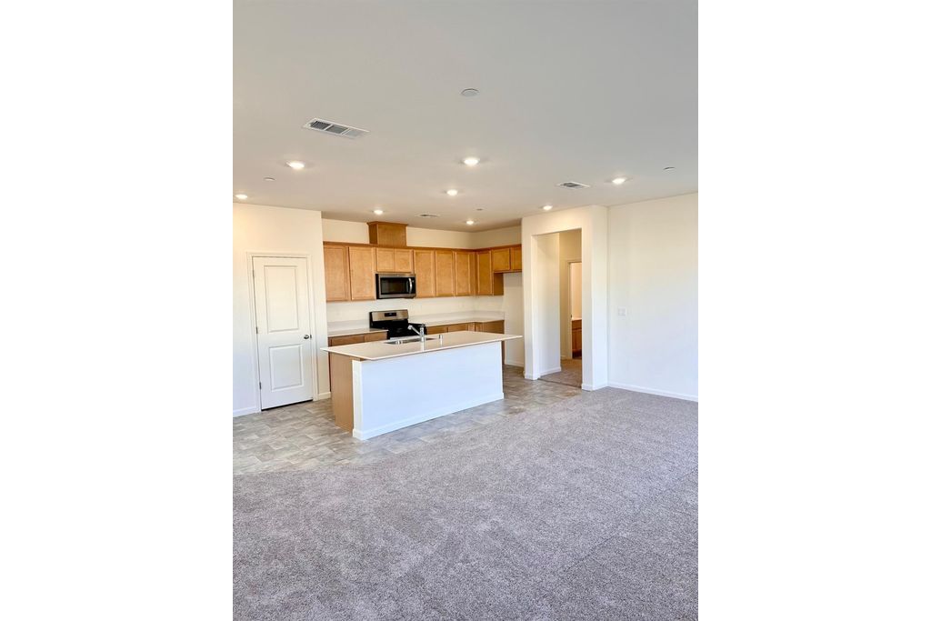 Picture 21: 817 Linford, Patterson, CA 95363