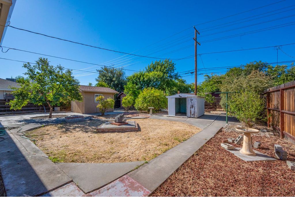 Picture 53: 425 E Eaton Avenue, Tracy, CA 95376