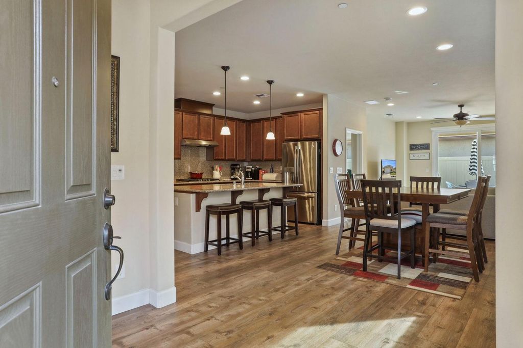 Picture 71: 1626 River Birch Street, Manteca, CA 95336