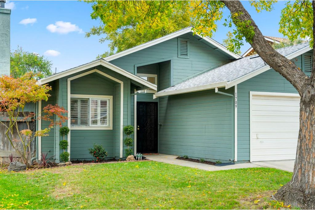 Picture 32: 1709 Nighthawk Way, Modesto, CA 95358