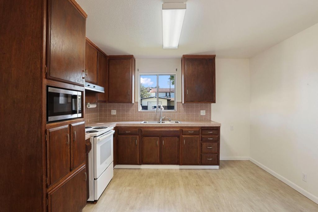 Picture 14: 2613 Balboa Drive, Tracy, CA 95376