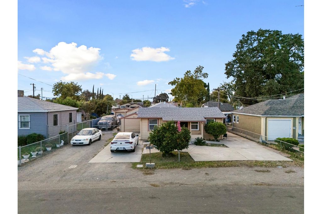 Picture 26: 915 S Hinkley Avenue, Stockton, CA 95215