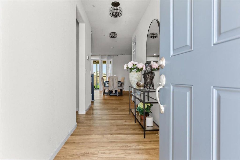 Picture 50: 2851 Ski Beach Street, Manteca, CA 95337