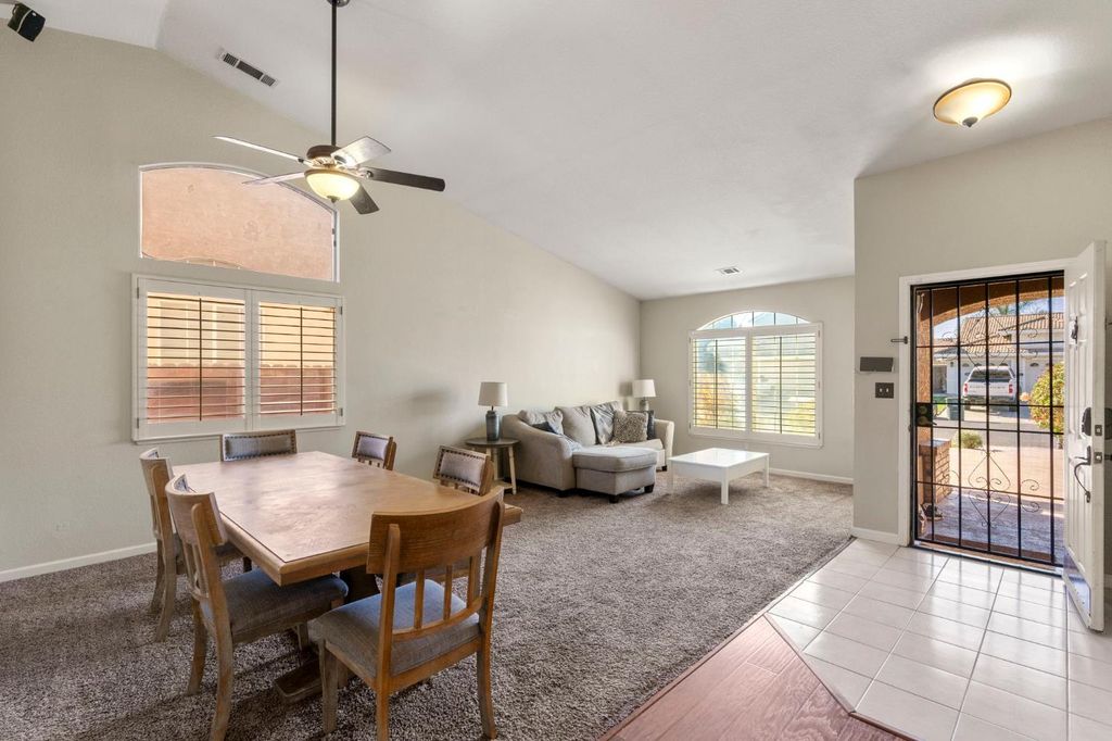 Picture 2: 4408 Citrine Court, Modesto, CA 95368