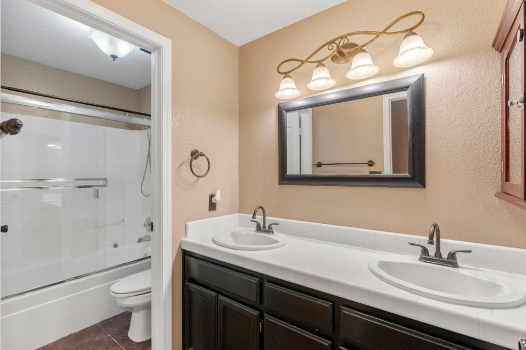 Picture 19: 4408 Citrine Court, Modesto, CA 95368