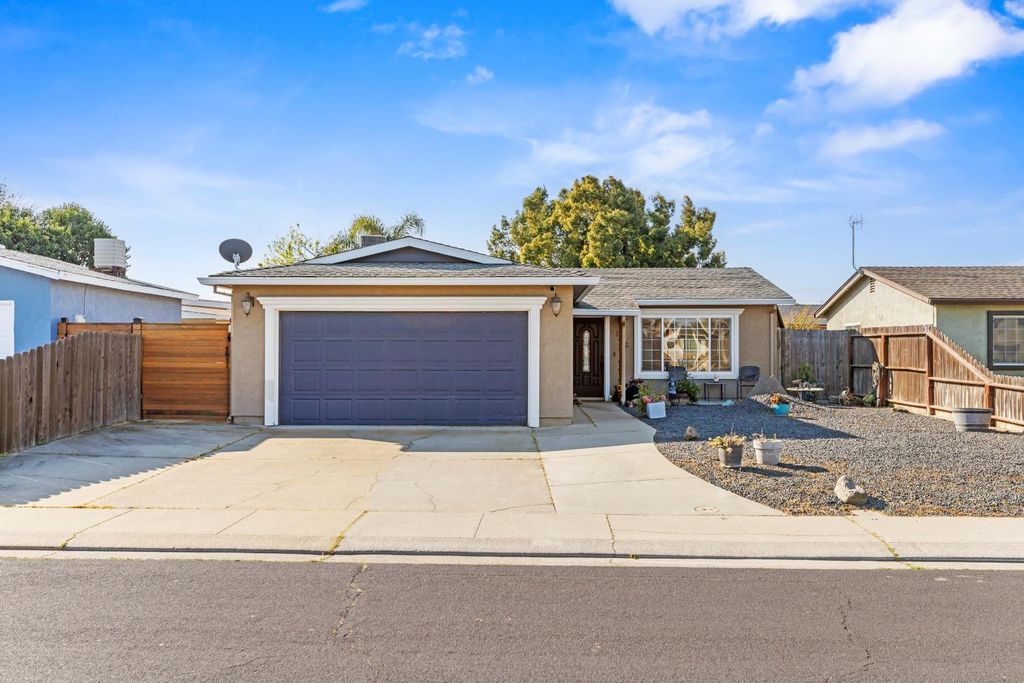 Picture 34: 862 La Playa Court, Manteca, CA 95336