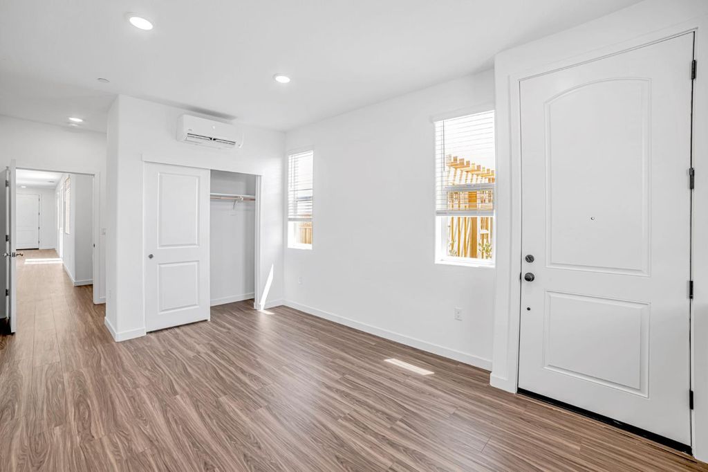 Picture 5: 675 E Diaz Lane, Mountain House, CA 95391