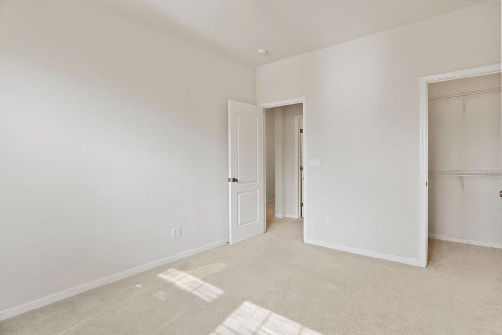 Picture 29: 433 W Moraga Street, Tracy, CA 95391