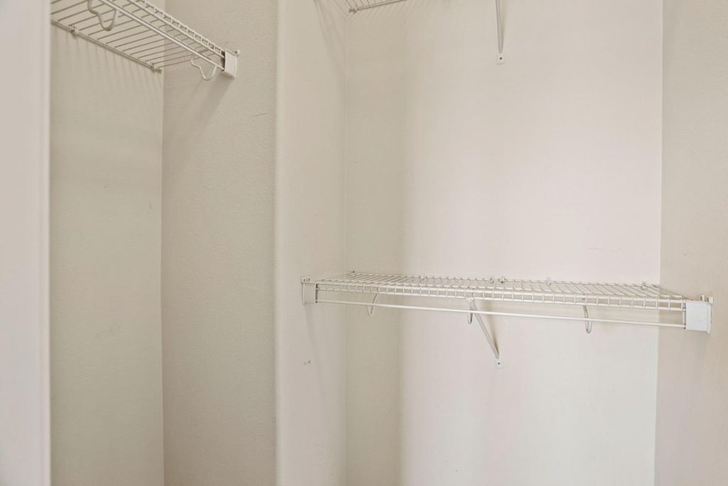 Picture 30: 433 W Moraga Street, Tracy, CA 95391