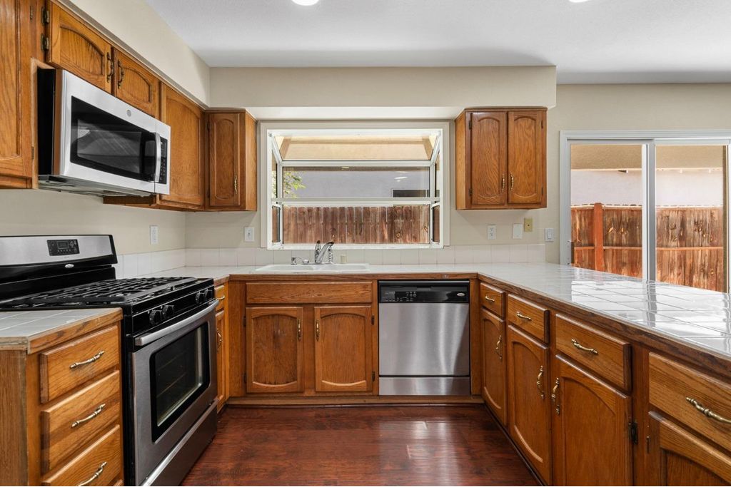 Picture 24: 134 Eureka Way, Tracy, CA 95376