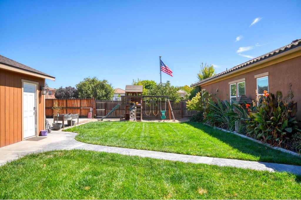 Picture 55: 565 Sepp Ct., Ripon, CA 95366