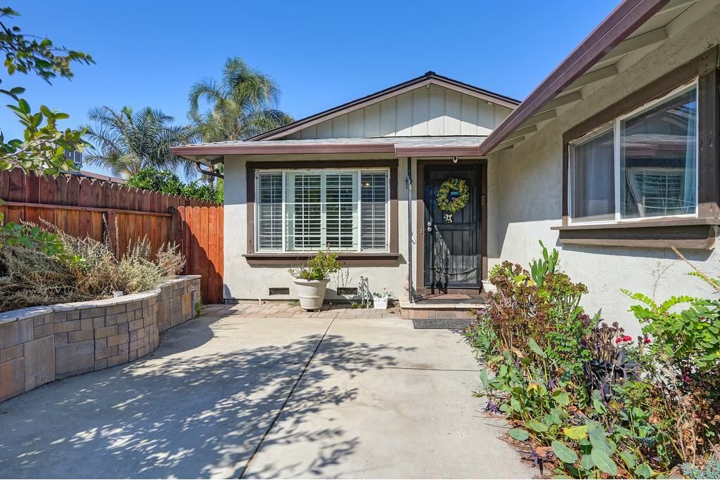 Picture 21: 41 W Kavanagh Avenue, Tracy, CA 95376