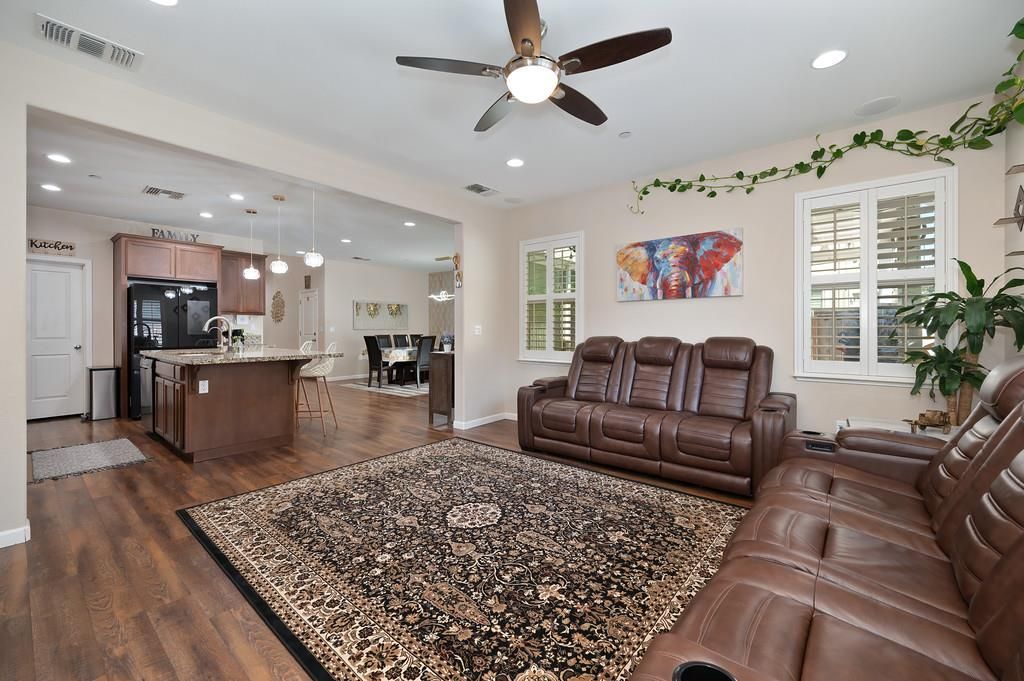 Picture 12: 18236 Commercial Street, Lathrop, CA 95330