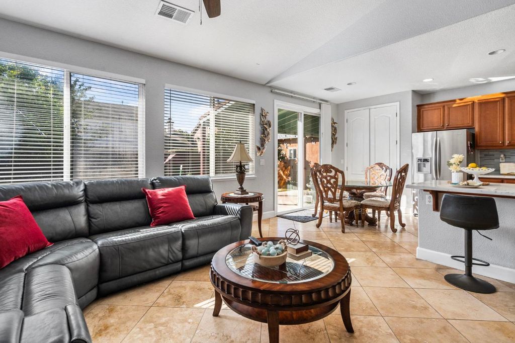 Picture 9: 1762 Ashtree Court, Tracy, CA 95376