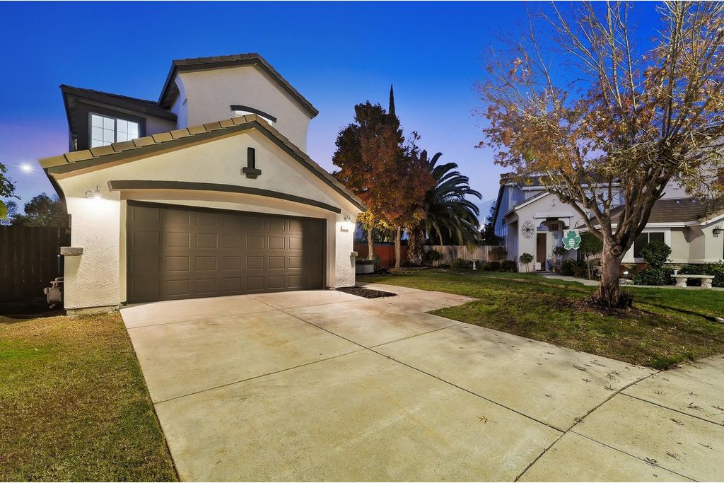 Picture 46: 2079 Hyde Park Place, Manteca, CA 95336