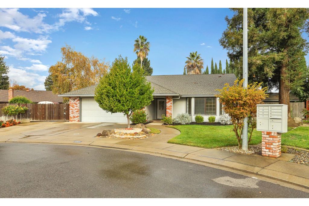 Picture 56: 1343 April Place, Manteca, CA 95336