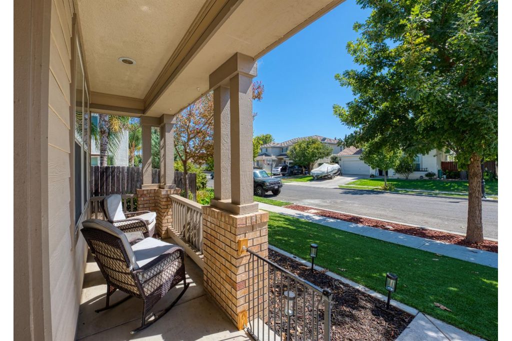 Picture 49: 1239 Jewel Flower Drive, Patterson, CA 95363