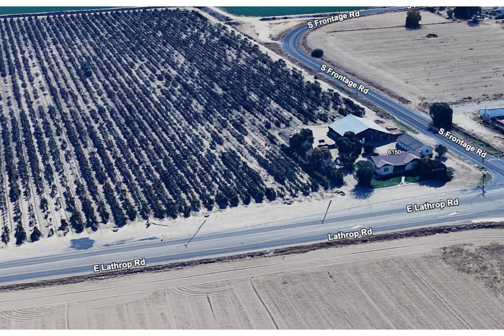 Picture 4: 6160 E Lathrop, Manteca, CA 95336