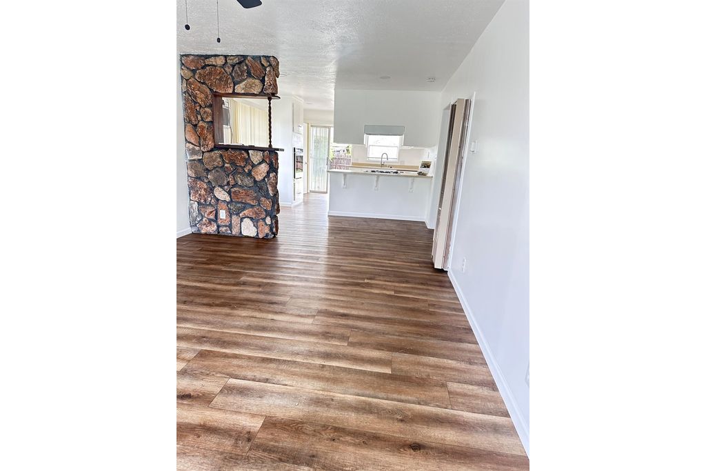 Picture 35: 326 S Thelma Avenue, Stockton, CA 95215