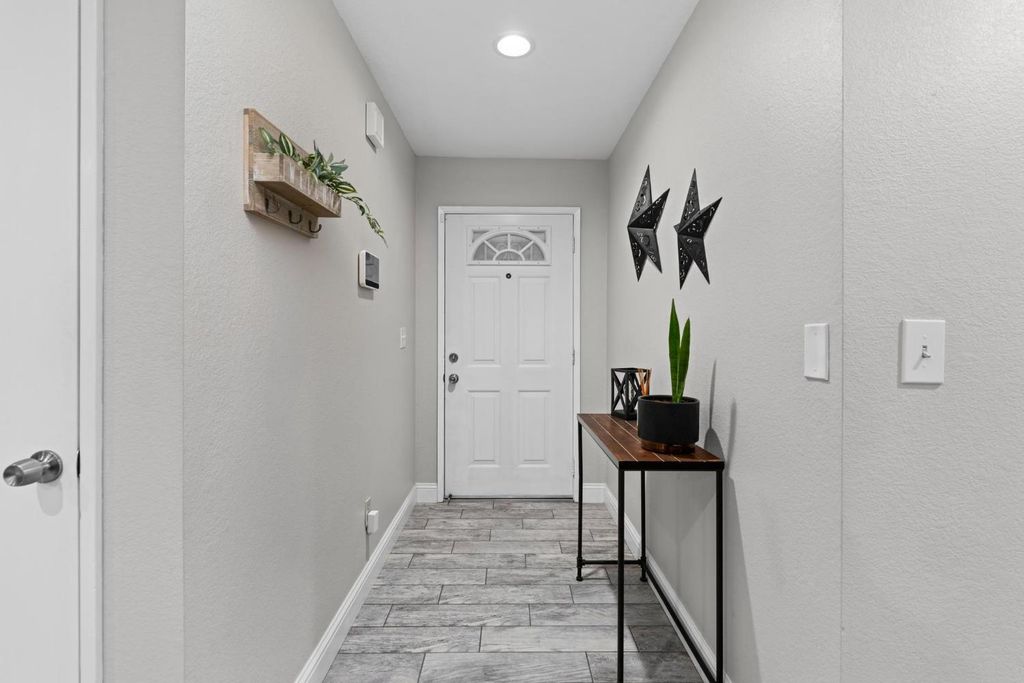 Picture 29: 2720 Chickaree Lane, Modesto, CA 95358