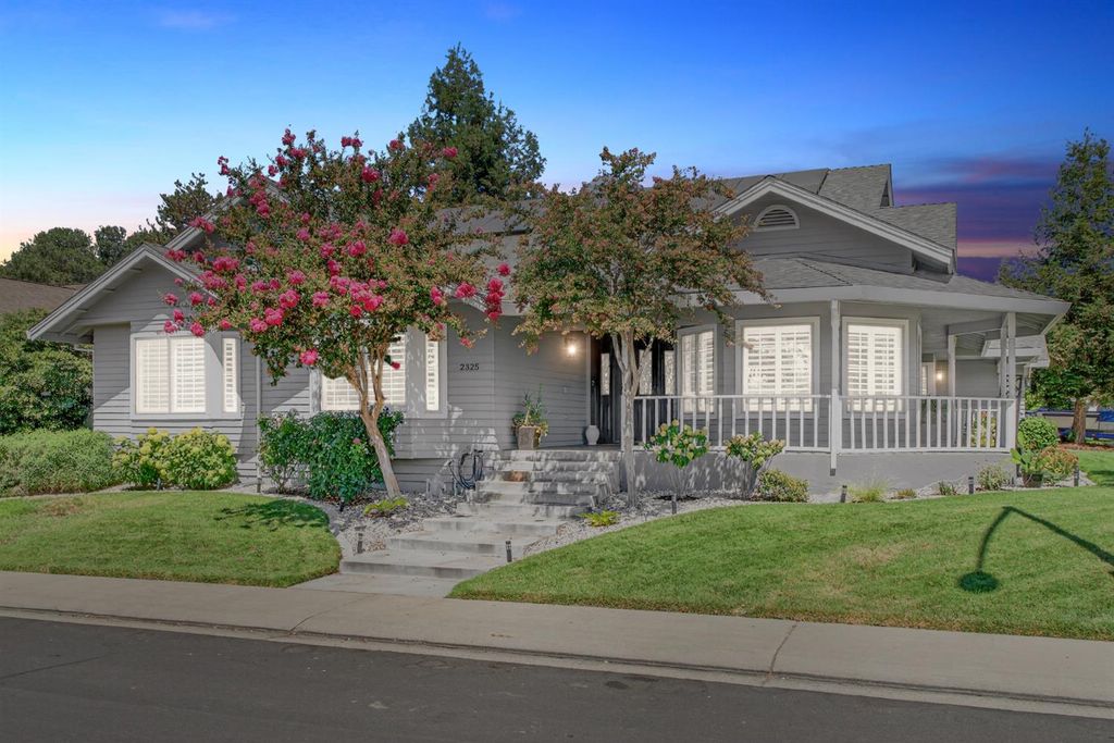 2325 Rio Verde Drive, Riverbank, CA 95367