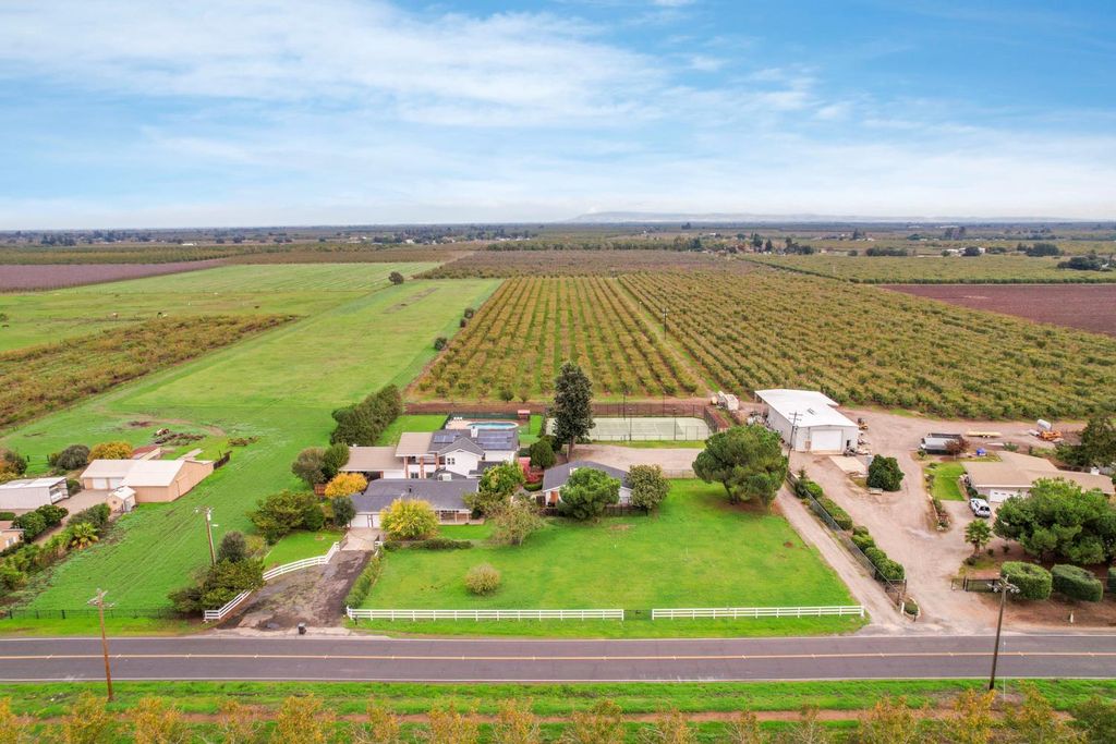 Picture 100: 5766 N Alpine Road, Stockton, CA 95215