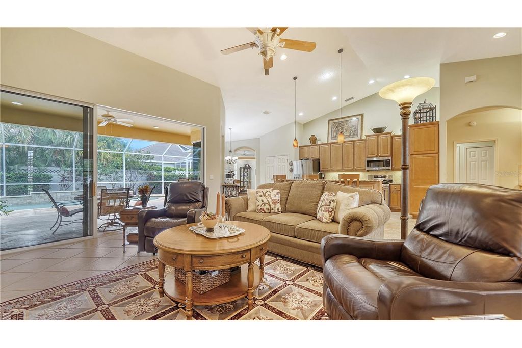 Picture 71: 7714 EDMONSTON CIRCLE, UNIVERSITY PARK, FL 34201