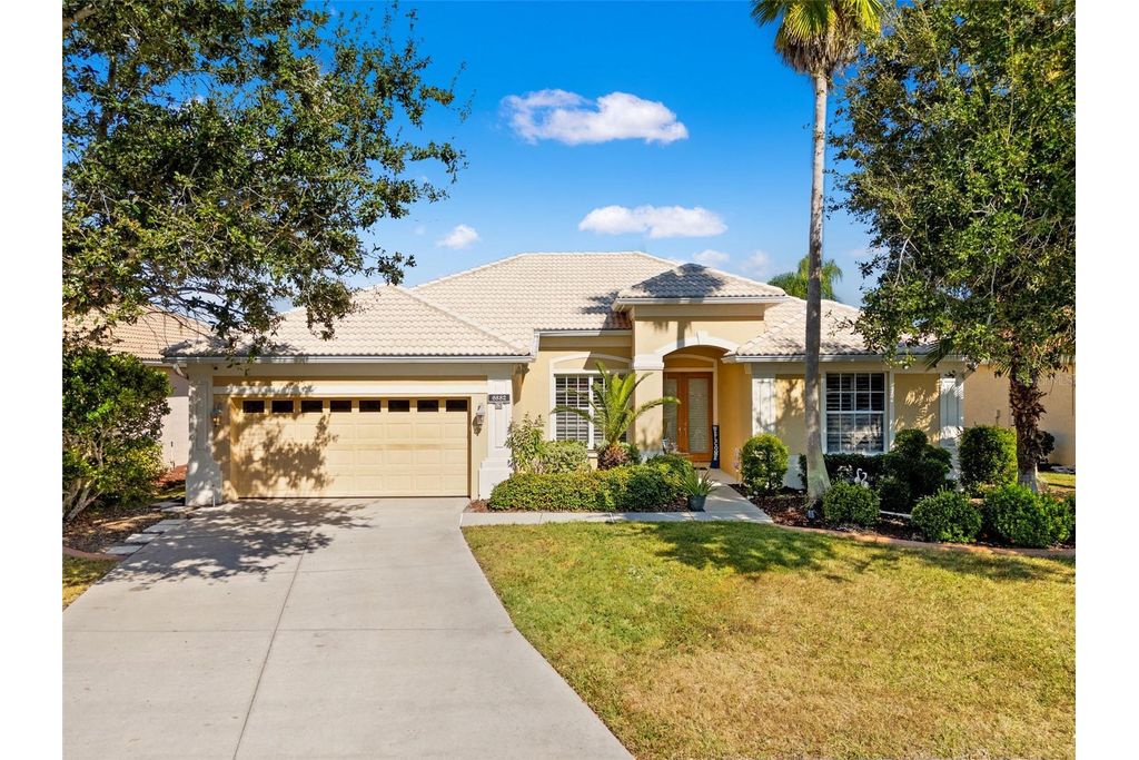 Picture 53: 6882 TAILFEATHER WAY, BRADENTON, FL 34203