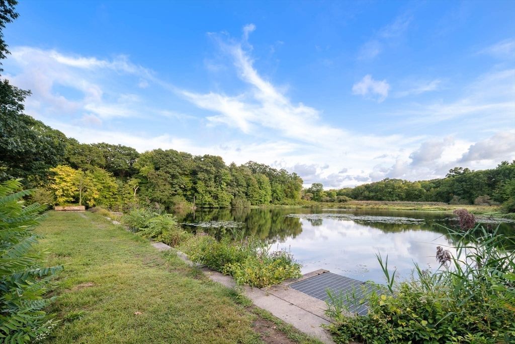 Picture 34: 93 Kilby, Hingham, MA 02043