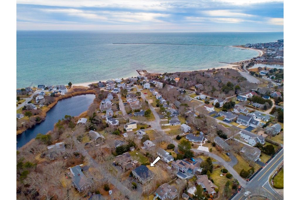 Picture 37: 17 Cumner Street, Barnstable, MA 02601