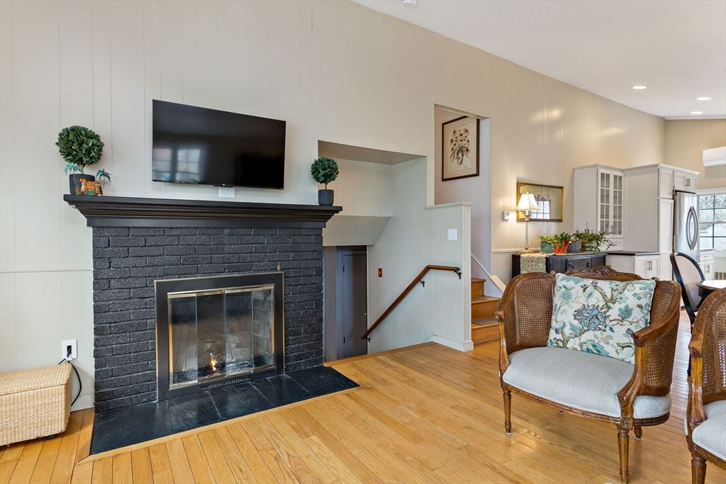 Picture 37: 17 Cumner Street, Barnstable, MA 02601