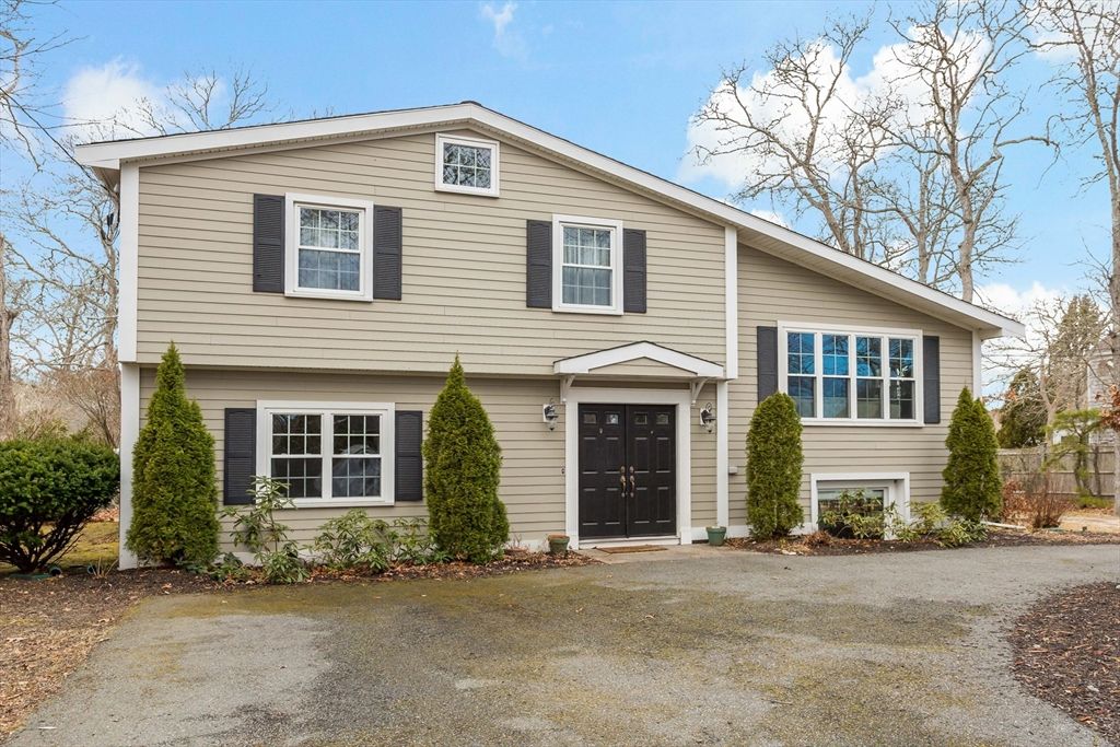 Picture 37: 17 Cumner Street, Barnstable, MA 02601