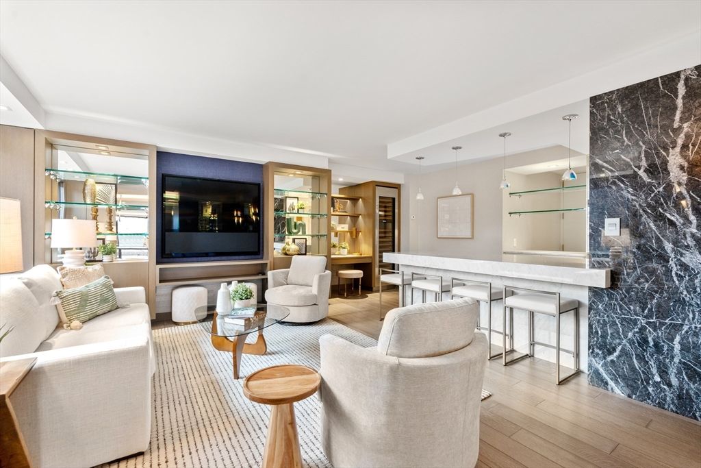 Picture 26: 180 Beacon Street 11G, Boston, MA 02116