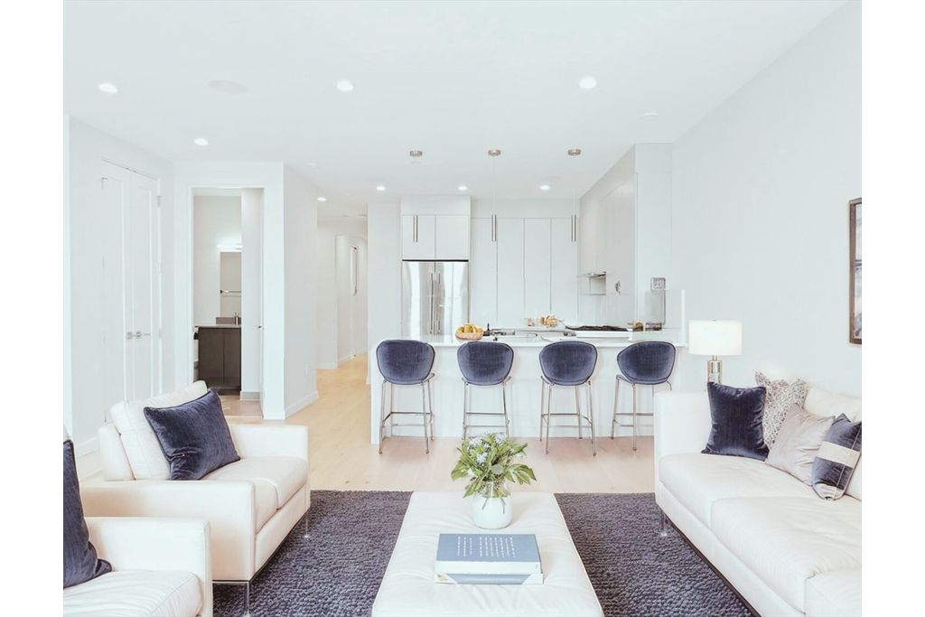 Picture 39: 340 West 2nd Street U-17, Boston, MA 02127