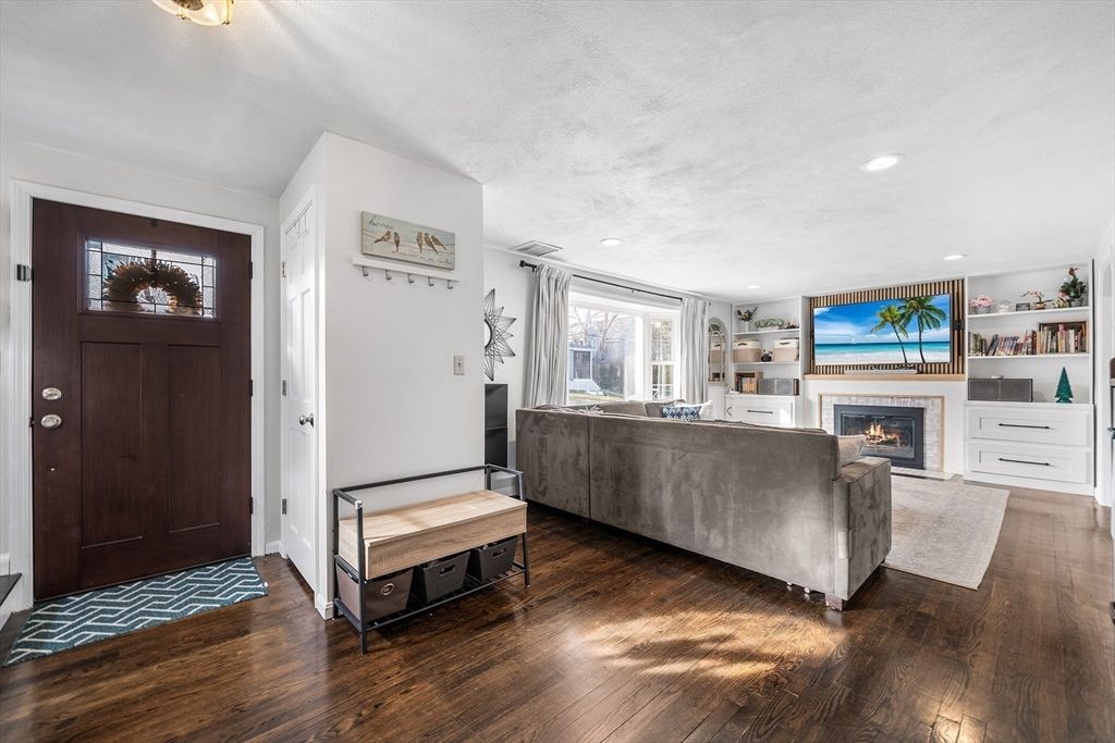 Picture 41: 26 Berlin Ave, Milton, MA 02186