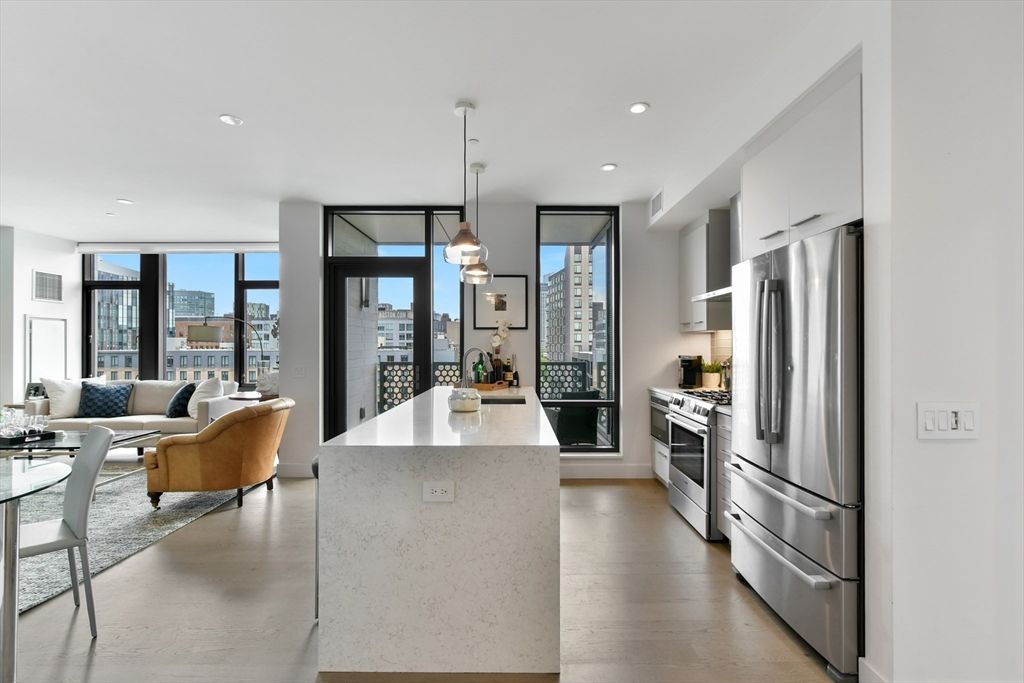 Picture 31: 40 Traveler St. 710, Boston, MA 02118