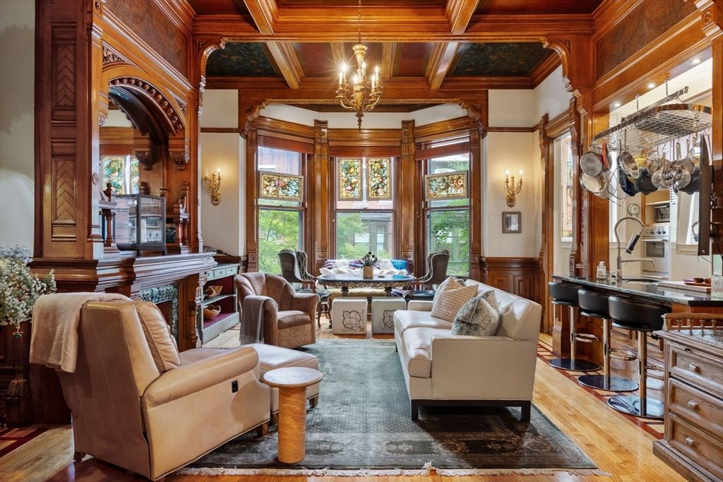 Picture 41: 165 Commonwealth Avenue A, Boston, MA 02116