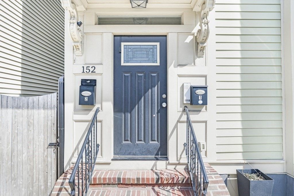 Picture 33: 152 M Street 1, Boston, MA 02127