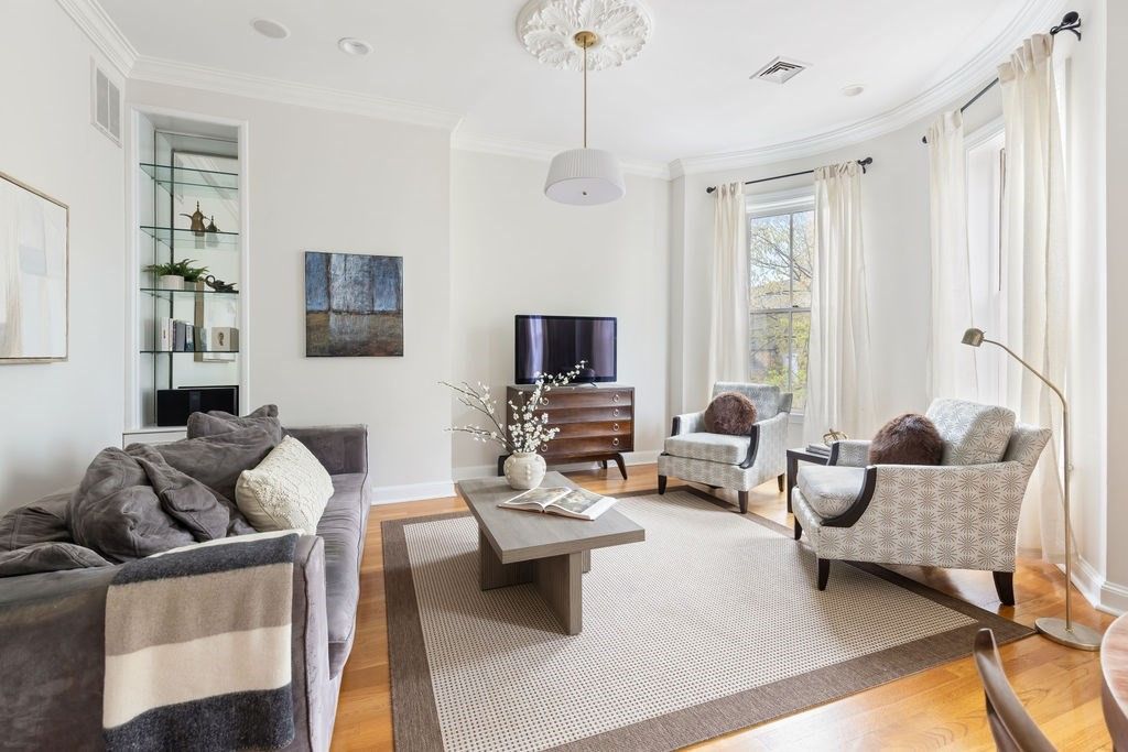 Picture 27: 205 W Newton St 3, Boston, MA 02116