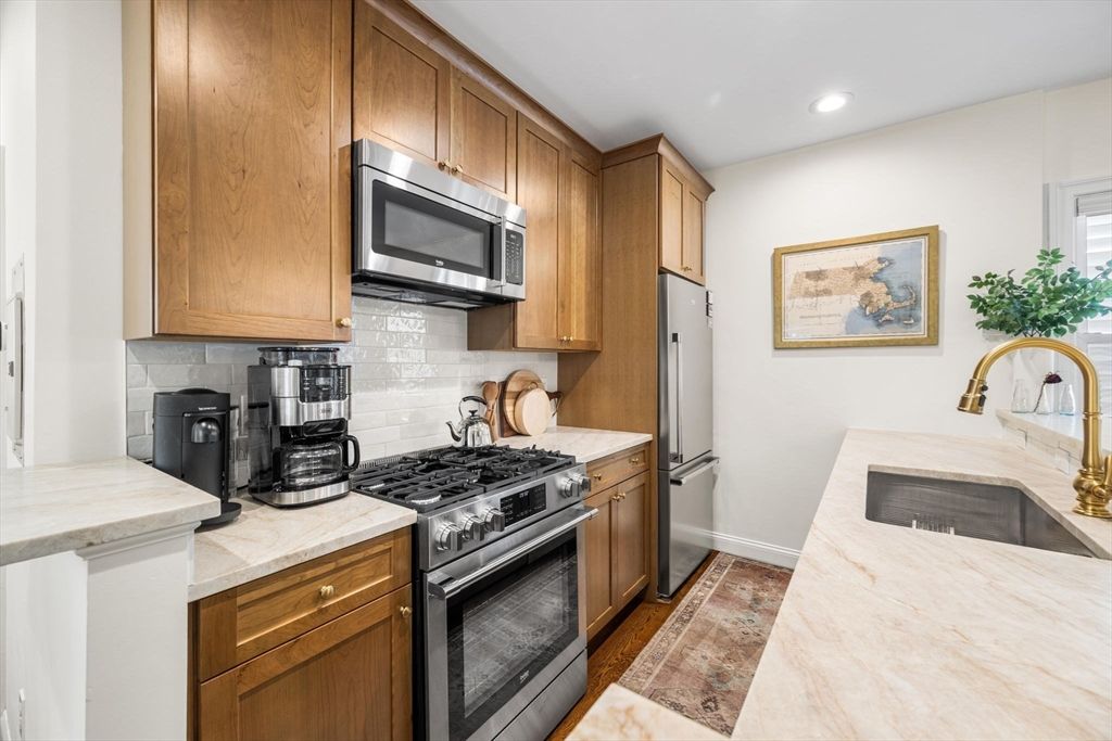 Picture 33: 28 Concord St 1, Boston, MA 02129