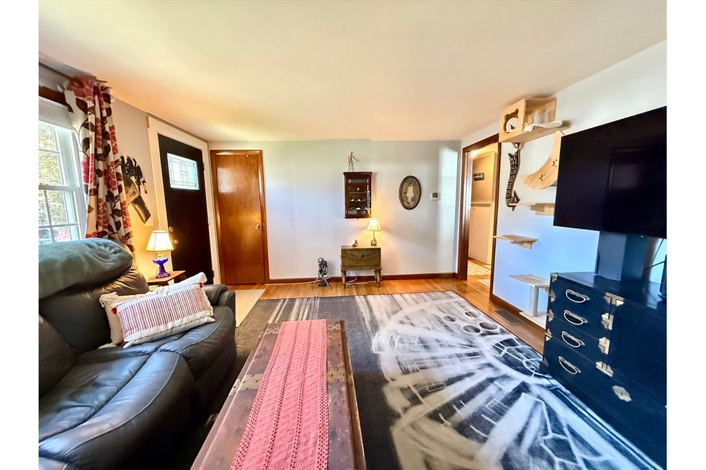 Picture 35: 23 Circuit Rd N, Yarmouth, MA 02673