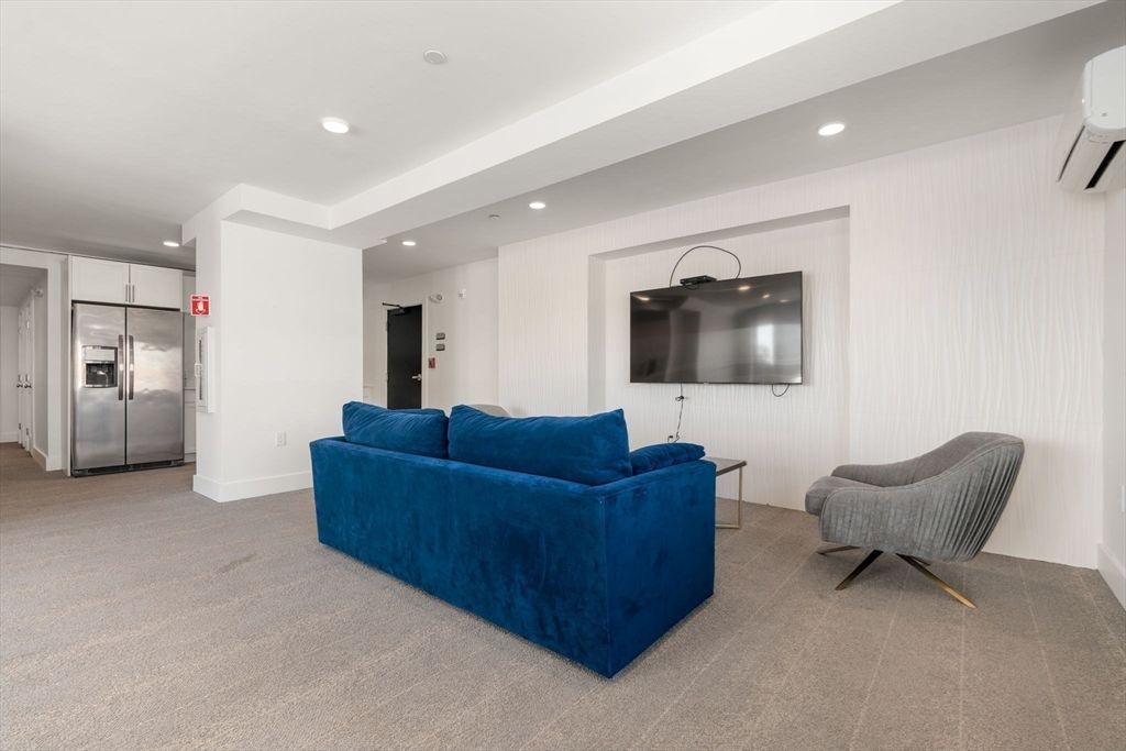 Picture 28: 50 Hichborn St 101, Boston, MA 02135